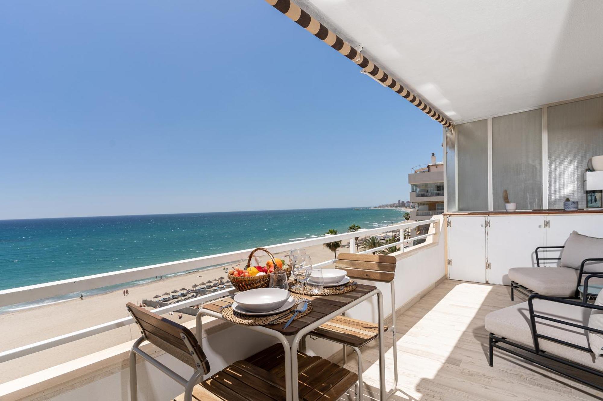 Blonzu Cuba Apartment Fuengirola Bagian luar foto