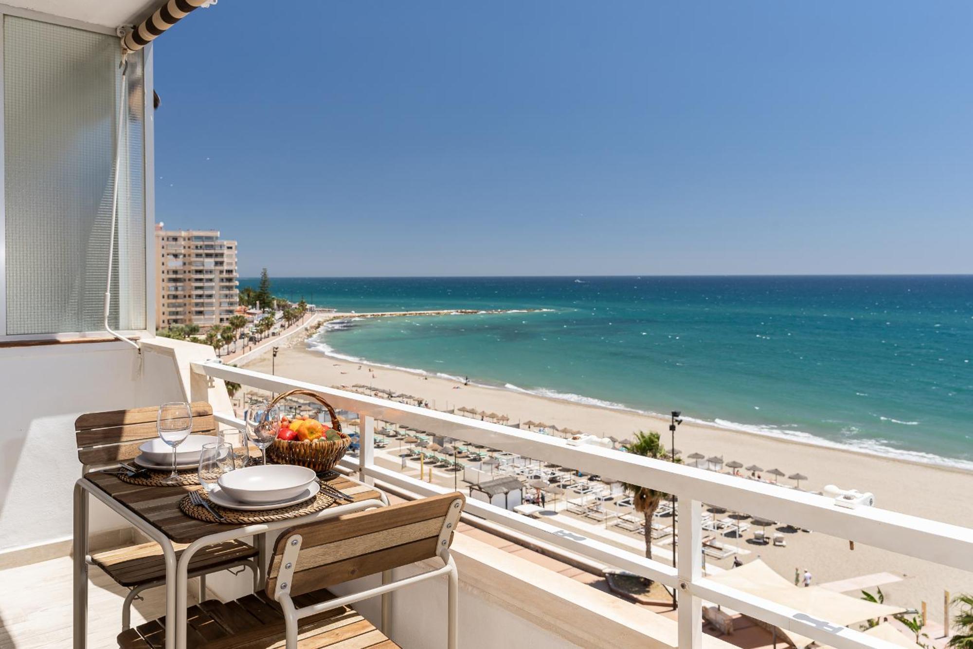Blonzu Cuba Apartment Fuengirola Bagian luar foto