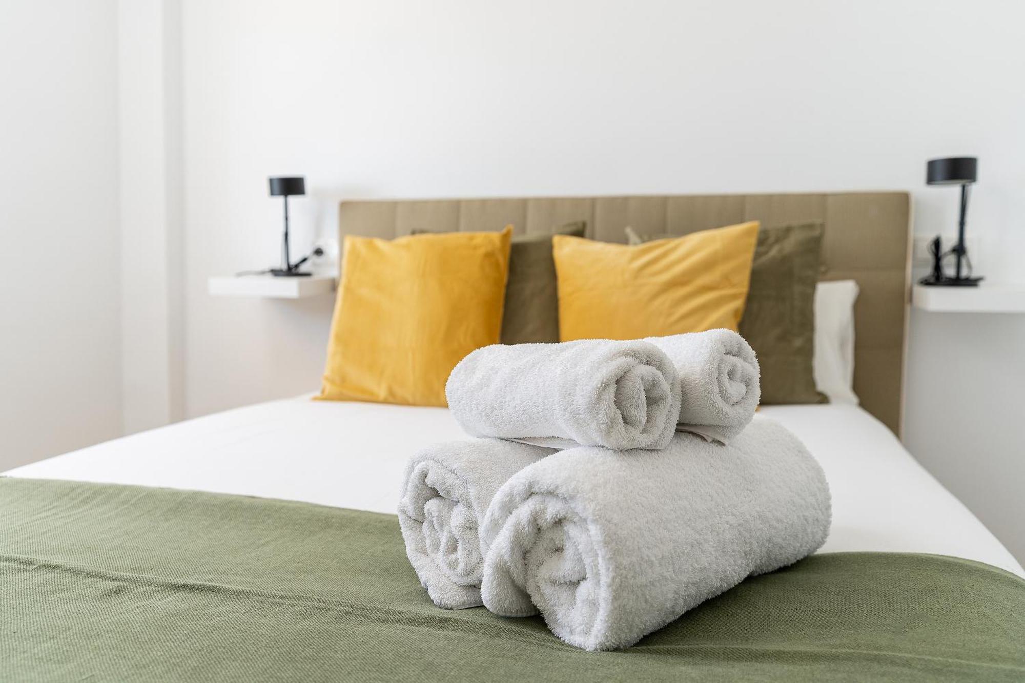 Blonzu Cuba Apartment Fuengirola Bagian luar foto