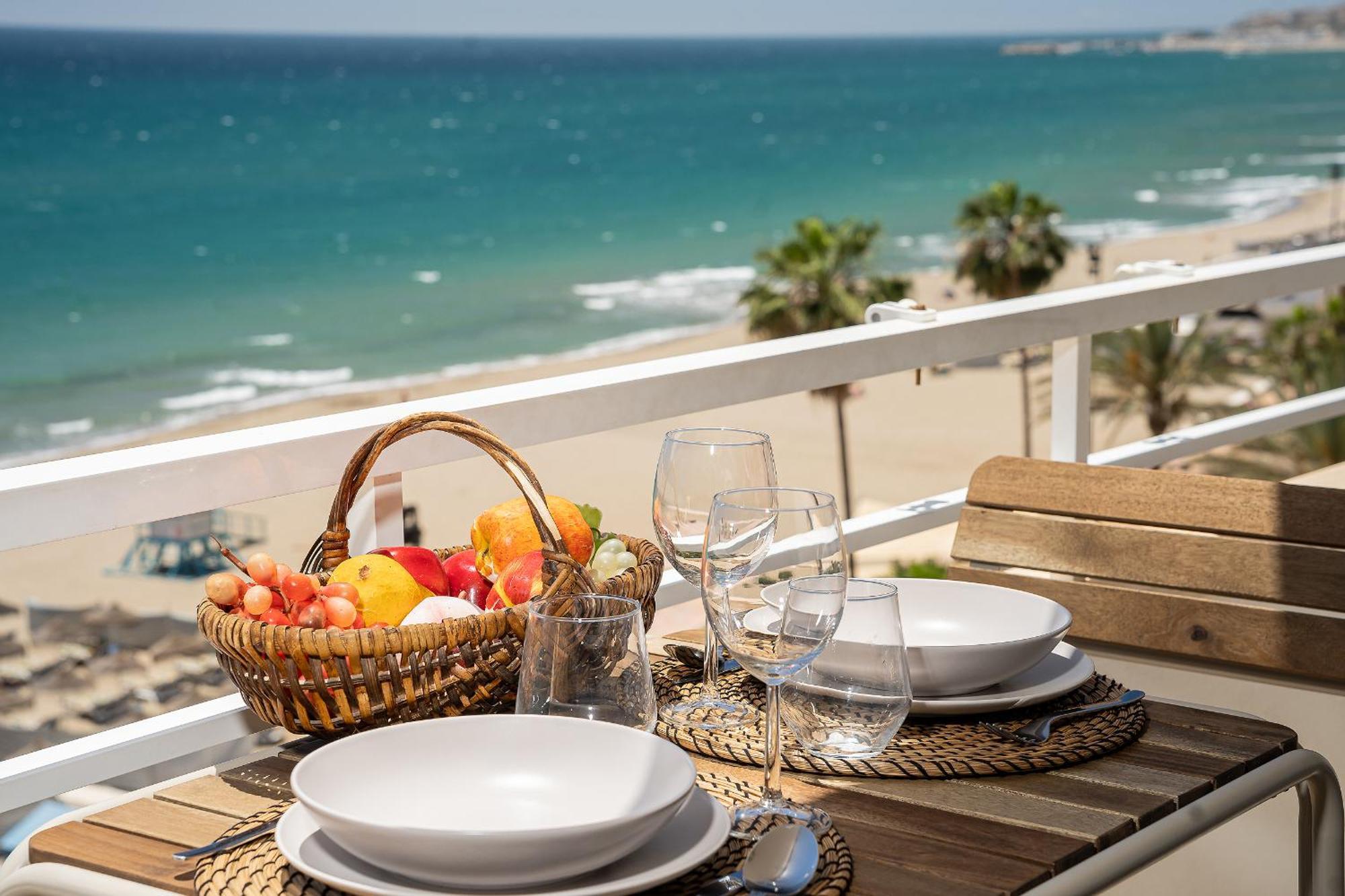 Blonzu Cuba Apartment Fuengirola Bagian luar foto